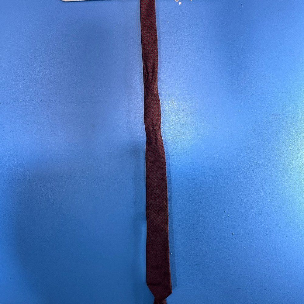 Milano Red Diamond Pattern Tie 100% Pure Silk Necktie Men's Classic